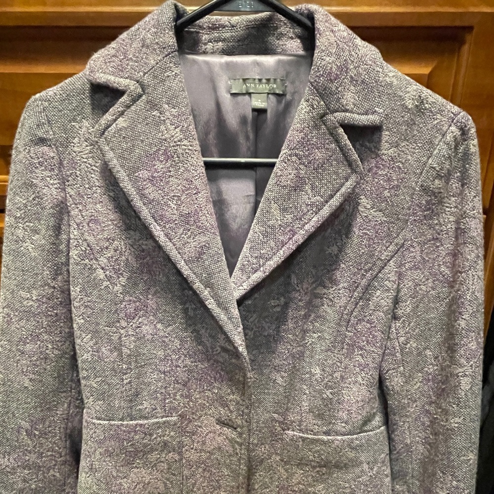 Ann Taylor wool blazer, size 0, light purple, with beautiful detailed textures
